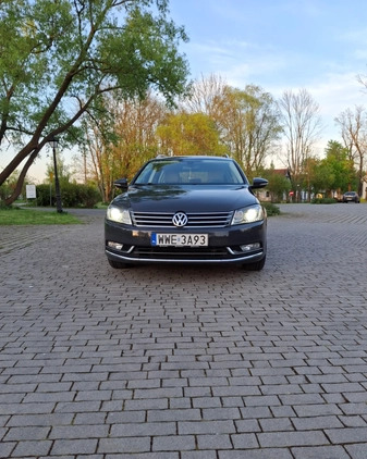 Volkswagen Passat cena 39900 przebieg: 278000, rok produkcji 2013 z Łochów małe 277